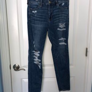 American Eagle Distressed Jeans Size 10